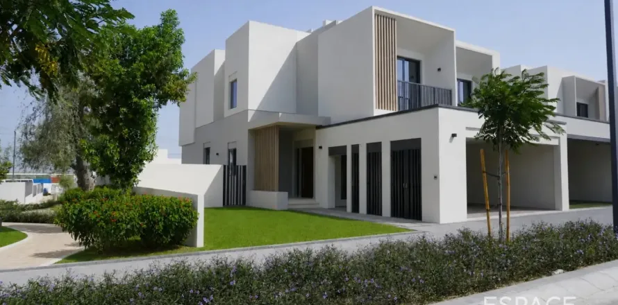 Adosado en Jebel Ali, Dubai, 4 dormitorios, 298 m², № 122258