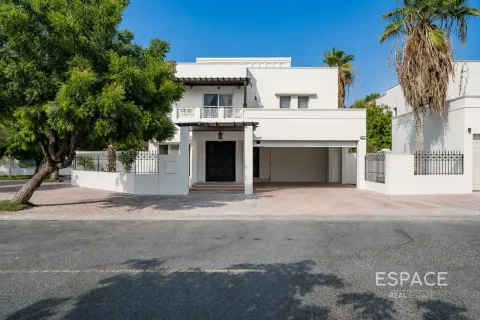 Villa en Meadows, Dubai, 4 dormitorios, 381 m², № 122256 - foto 16