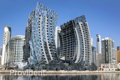 Apartamento en Business Bay, Dubai, 1 dormitorio, № 923 - foto 1