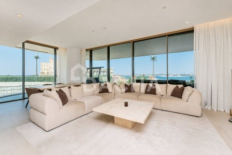 Apartment in Palm Jumeirah, Dubai 2 bedrooms, 219 sq.m. № 135306