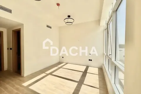 Adosado en Dubai Investment Park, Dubai, 4 dormitorios, 271 m², № 135305 - foto 3