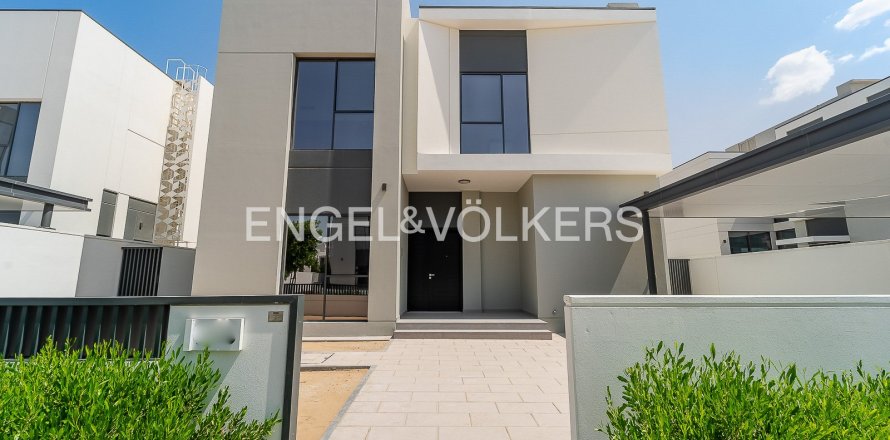 Villa in Murooj Al Furjan, Al Furjan, Dubai 4 bedrooms, 676.3 sq.m. № 8143