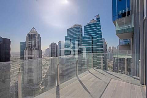 Appartement à Jumeirah Lake Towers, Dubai, 2 chambres, 144 m², № 56793 - photo 1