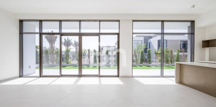 Villa en Al Furjan, Dubai, 5 dormitorios, 614 m², № 56792