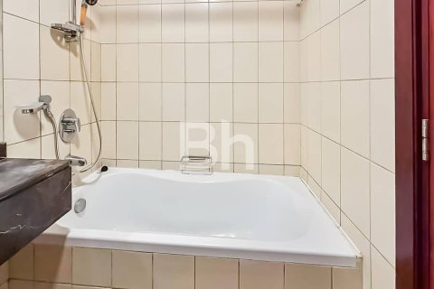 Снять в аренду квартиру в Джумейра Лейк Тауэрс, Дубай: 1 спальня, 90м², № 56801 - фото 3