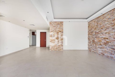 Apartment in Jumeirah Beach Residence, Dubai 2 bedrooms, 121 sq.m. № 56798 - photo 1