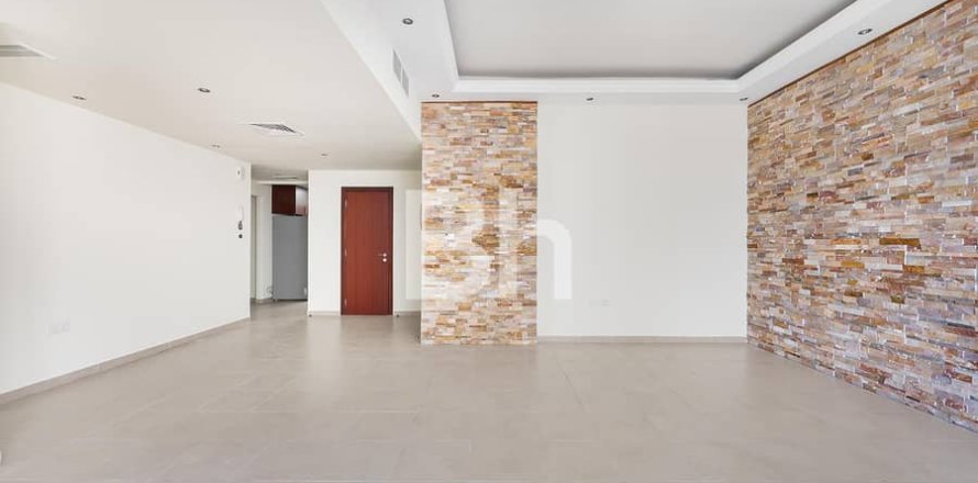 Apartment in Jumeirah Beach Residence, Dubai 2 bedrooms, 121 sq.m. № 56798