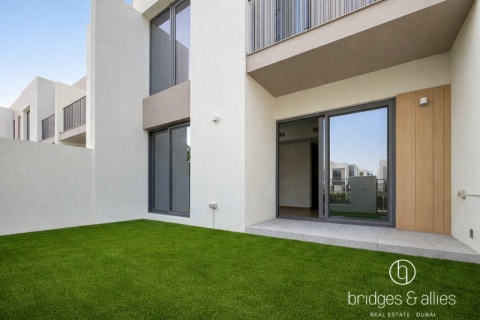 Villa in Tilal Al Ghaf, Dubai 3 bedrooms, 199 sq.m. № 96548