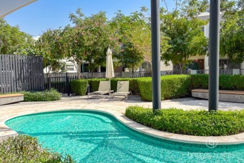 Villa in Tilal Al Ghaf, Dubai 3 bedrooms, 199 sq.m. № 96548 - photo 18