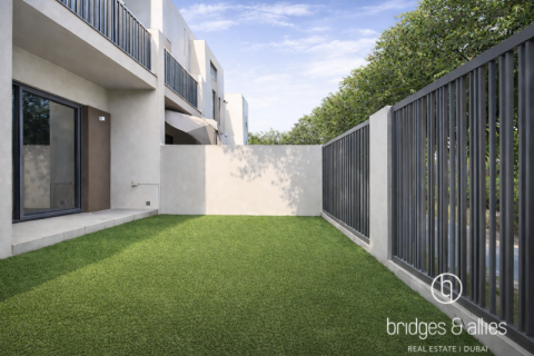 Villa in Tilal Al Ghaf, Dubai 3 bedrooms, 199 sq.m. № 96548 - photo 2