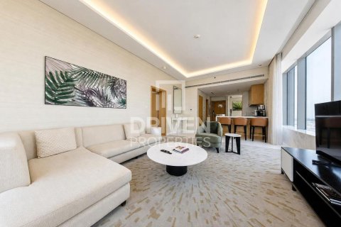 Apartment in The Palm Tower, Palm Jumeirah, Dubai 1 bedroom, 103.03 sq.m. № 136110 - photo 5