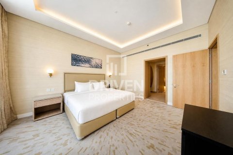Apartment in The Palm Tower, Palm Jumeirah, Dubai 1 bedroom, 103.03 sq.m. № 136110 - photo 6