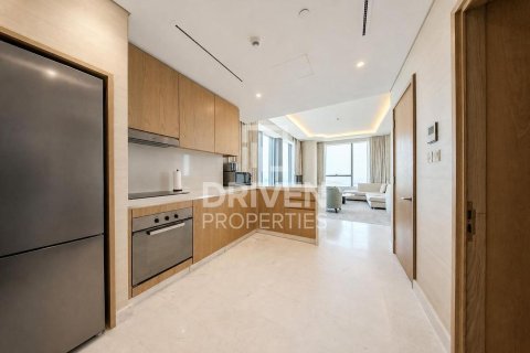 Apartment in The Palm Tower, Palm Jumeirah, Dubai 1 bedroom, 103.03 sq.m. № 136110 - photo 4