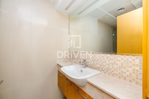Apartment in Bellevue Towers, Downtown Dubai (Downtown Burj Dubai), Dubai 2 bedrooms, 95.13 sq.m. № 126155 - photo 13