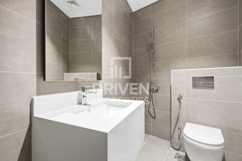 Adosado en Al Barari, Dubai, 4 dormitorios, 180.23 m², № 126153 - foto 3