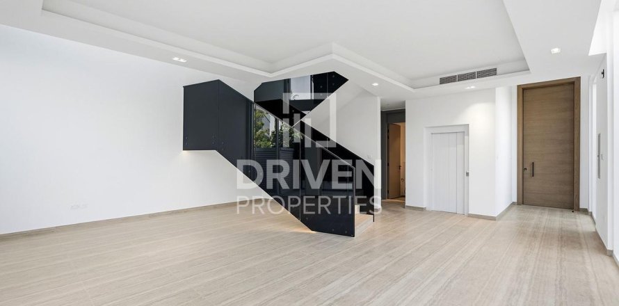Adosado en Al Barari, Dubai, 4 dormitorios, 180.23 m², № 126153