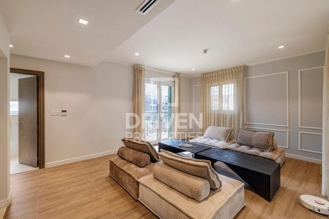 Maison de ville à Jumeirah, Dubai, 4 chambres, 445.47 m², № 126154 - photo 13