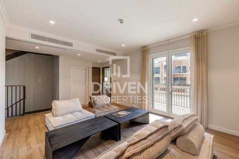 Maison de ville à Jumeirah, Dubai, 4 chambres, 445.47 m², № 126154 - photo 11
