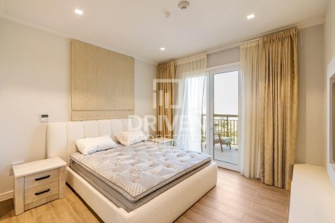 Maison de ville à Jumeirah, Dubai, 4 chambres, 445.47 m², № 126154 - photo 17