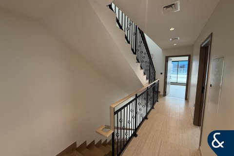 Купить таунхаус в Damac Lagoons, Дубай: 5 спален, 302м², № 75384 - фото 11