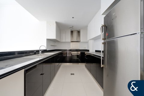 Apartment in Damac Heights, Dubai Marina, Dubai 3 bedrooms, 176 sq.m. № 75387 - photo 7