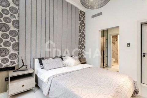 Villa in Jumeirah Islands, Dubai 4 bedrooms, 539 sq.m. № 109773 - photo 10
