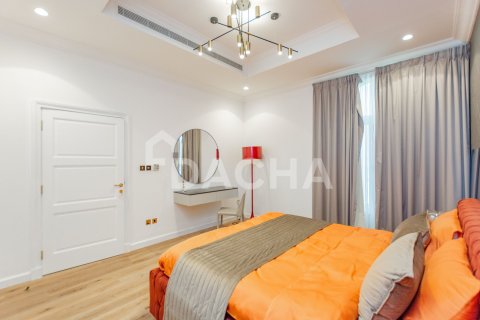 Villa in Canal Cove Villas, Palm Jumeirah, Dubai 4 bedrooms, 470 sq.m. № 109776 - photo 11