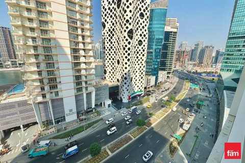 Apartment in Business Bay, Dubai 2 bedrooms, 141 sq.m. № 69645 - photo 24