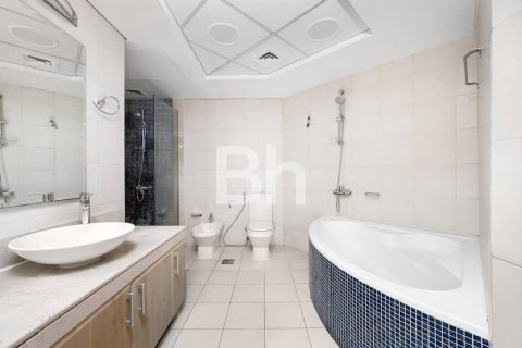 Снять в аренду квартиру в Пальме Джумейре, Дубай: 3 спальни, 200м², № 56678 - фото 13