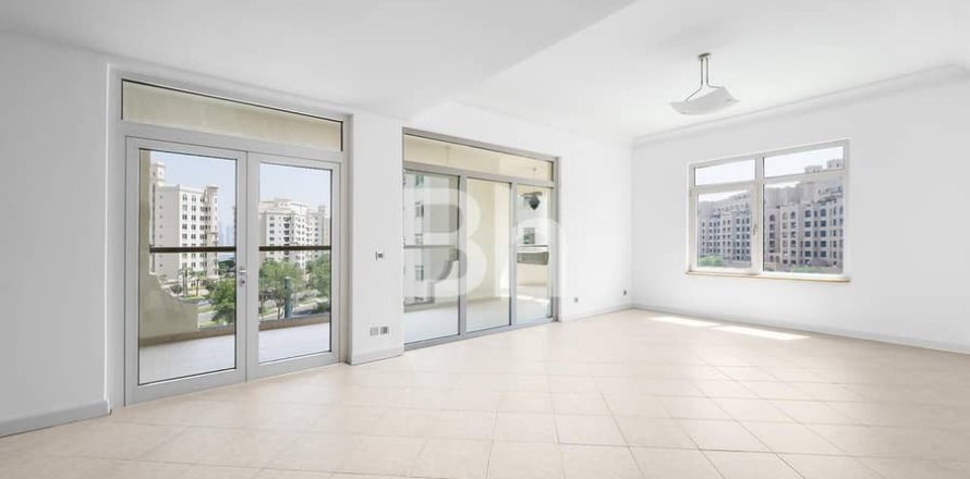 Квартира в Пальме Джумейре, Дубай, 3 спальни, 200м², № 56678