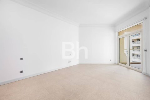 Снять в аренду квартиру в Пальме Джумейре, Дубай: 3 спальни, 200м², № 56678 - фото 14