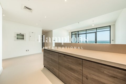 Снять в аренду квартиру в Dubai Creek Harbour (The Lagoons), Дубай: 2 спальни, 116.12875000м², № 110643 - фото 2