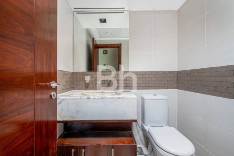 Снять в аренду квартиру в Дубай Марине, Дубай: 2 спальни, 121м², № 25024 - фото 3