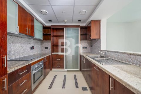 Снять в аренду квартиру в Дубай Марине, Дубай: 2 спальни, 121м², № 25024 - фото 15