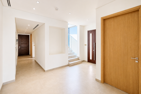 Villa in Jebel Ali, Dubai 6 bedrooms, 550.17 sq.m. № 133993 - photo 25