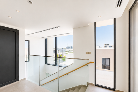 Villa in Jebel Ali, Dubai 6 bedrooms, 550.17 sq.m. № 133993 - photo 6