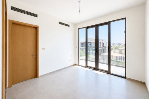 Villa in Jebel Ali, Dubai 6 bedrooms, 550.17 sq.m. № 133993 - photo 22