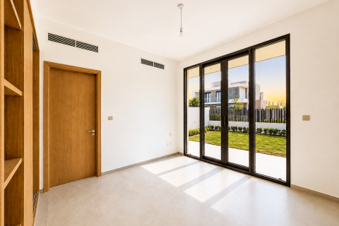 Villa in Jebel Ali, Dubai 6 bedrooms, 550.17 sq.m. № 133993 - photo 26