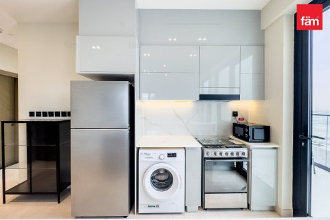 Penthouse in Business Bay, Dubai 2 bedrooms, 188.7 sq.m. № 109198 - photo 10