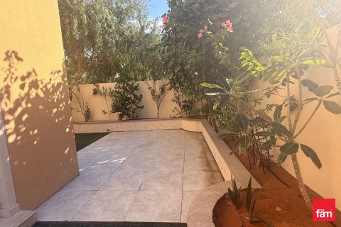 فيلا في دبي 4 غرف نوم, 240.7 م² رقم 83611 - صورة 16