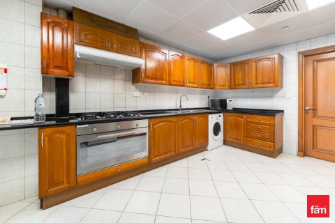 Hotel Apartamento en Dubai, 3 dormitorios, 199.9 m², № 84228 - foto 11