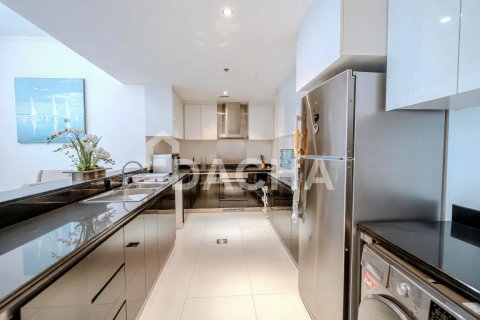 Apartment in Damac Heights, Dubai Marina, Dubai 3 bedrooms, 175 sq.m. № 104959 - photo 8