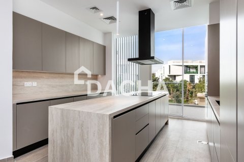Villa in Al Barari, Dubai 4 bedrooms, 180 sq.m. № 104961 - photo 4