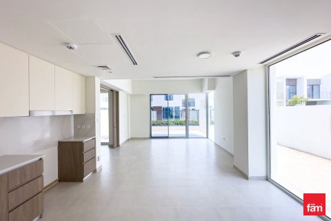 Купить таунхаус в Дубае: 4 спальни, 257.5м², № 49083 - фото 3