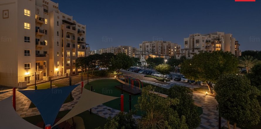 Appartement à Dubai, 2 chambres, 92.5 m², № 100114