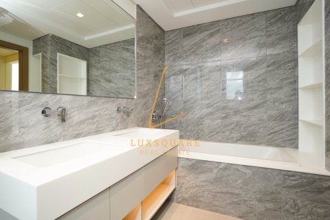 Villa in Murooj Al Furjan, Al Furjan, Dubai 4 bedrooms, 548 sq.m. № 77138 - photo 16