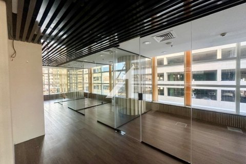 Bureau à Dubai, 102 m², № 77130 - photo 9