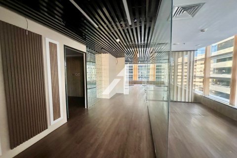 Bureau à Dubai, 102 m², № 77130 - photo 5