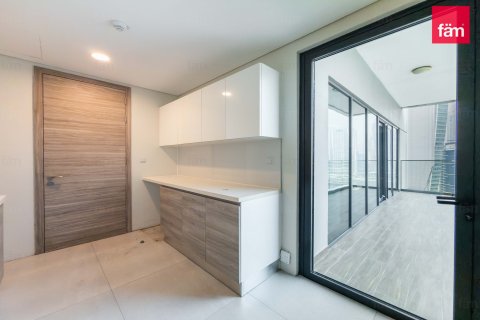 Apartment in Business Bay, Dubai 2 bedrooms, 137.5 sq.m. № 139530 - photo 15