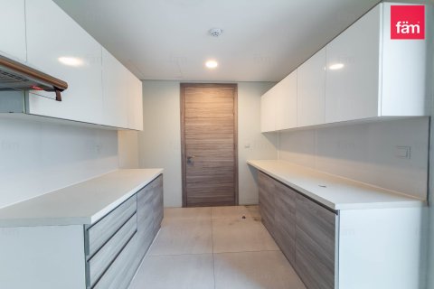 Apartment in Business Bay, Dubai 2 bedrooms, 137.5 sq.m. № 139530 - photo 9
